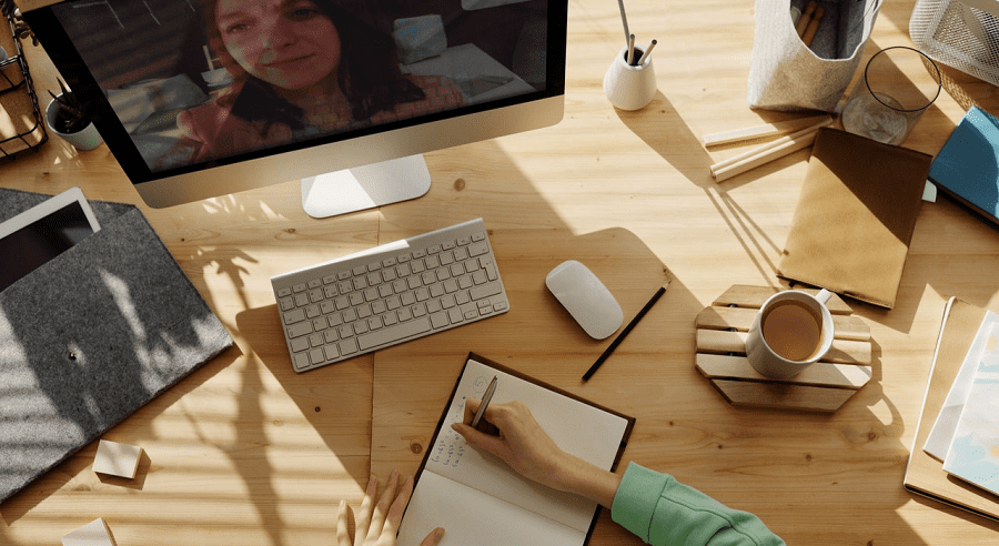 Bài học tiếng Anh trực tuyến 